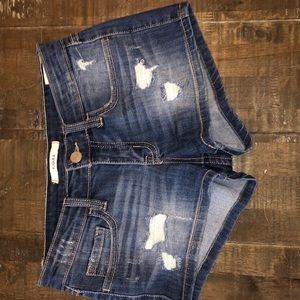 KILQUE b. Denim shorts